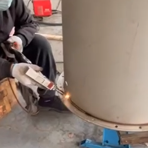 Air duct welding machine