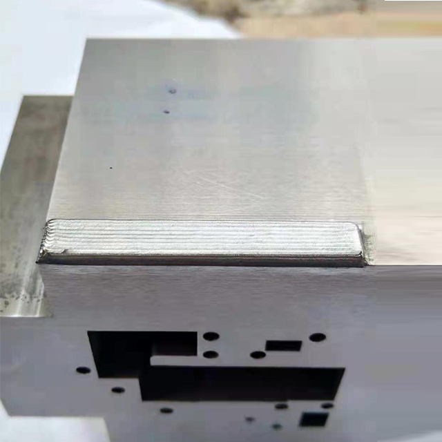 Cantilever Type Mould Laser Welding Machine For Mould Repair