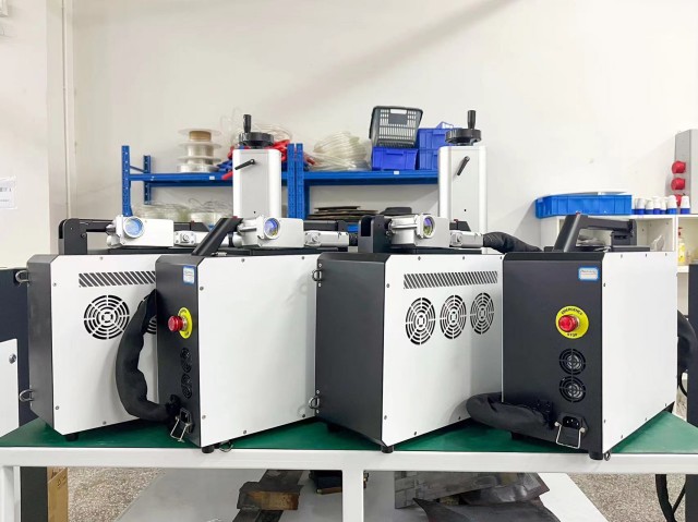 Backpack Type Portable Laser Cleaning Machine For Graffiti Paint And Oxide Removal