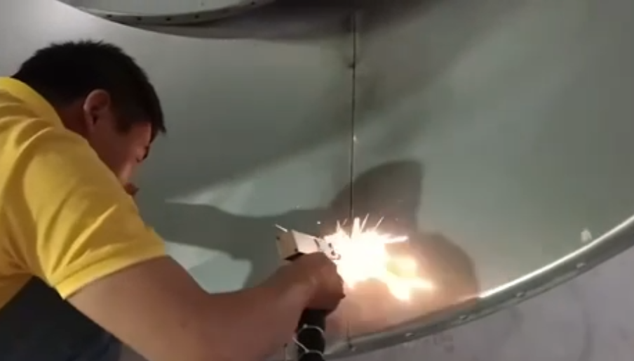 Tube welding machine