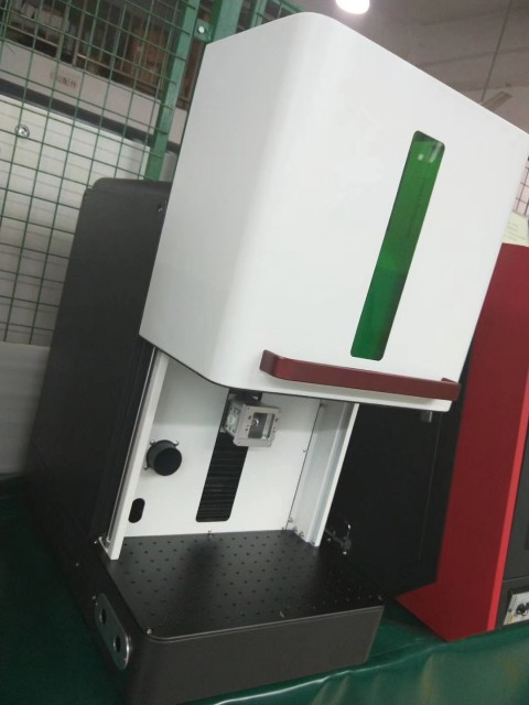 Desktop Closed Fiber Laser Marking Machine&Laser Engraver